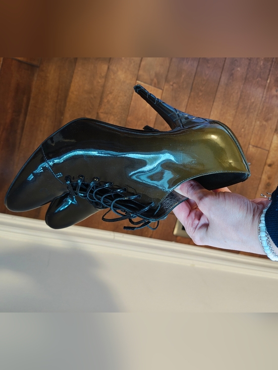 Burberry  Patent Lace-Up Heels - Picture 8 of 8